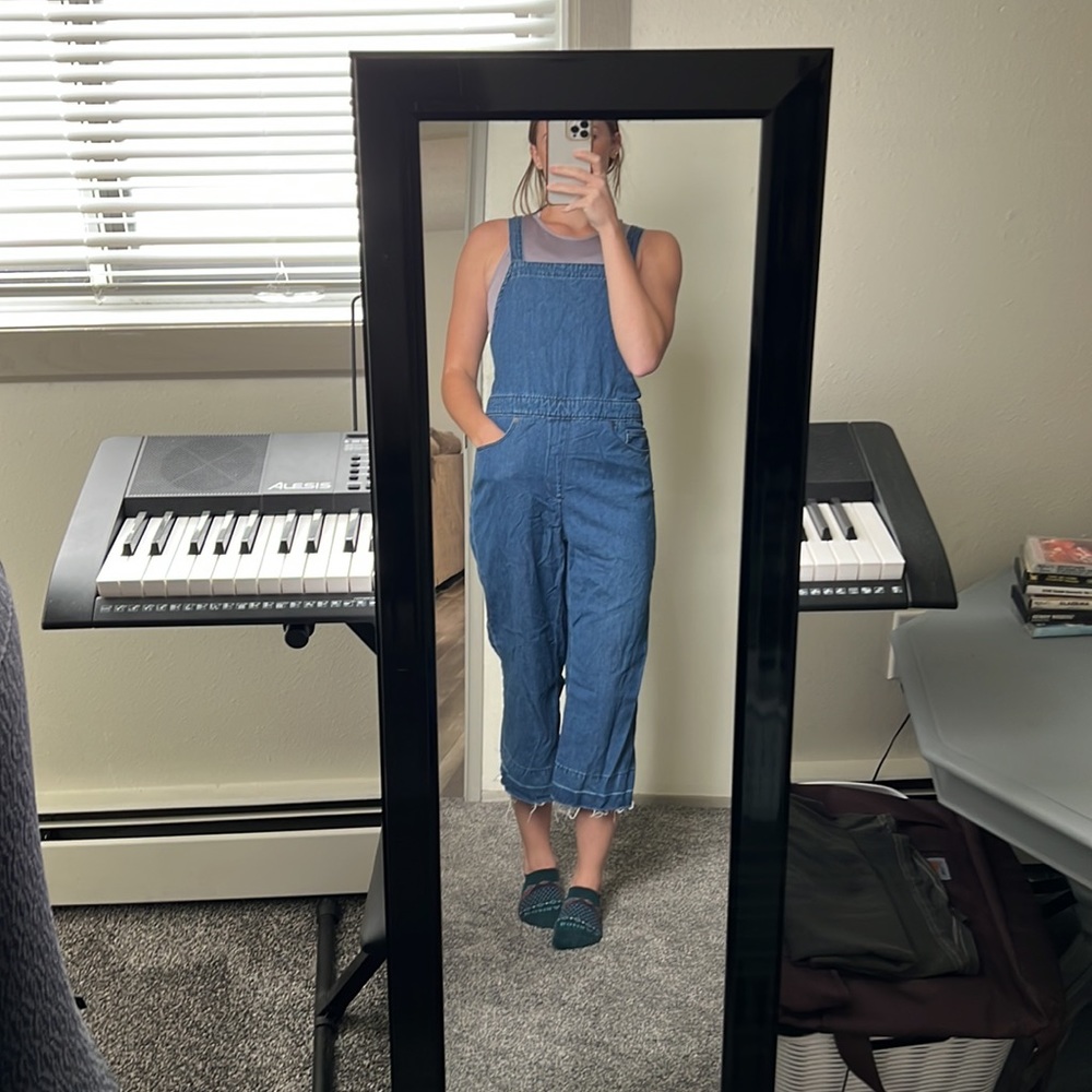 Cross cross tie back overalls